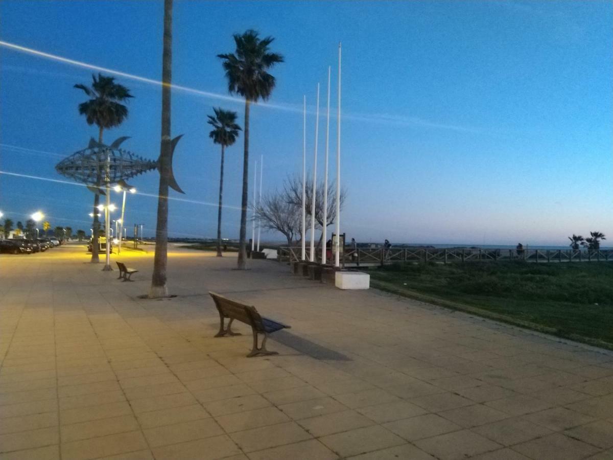 Piso Playa Los Bateles Conil Apartment Conil De La Frontera Exterior photo